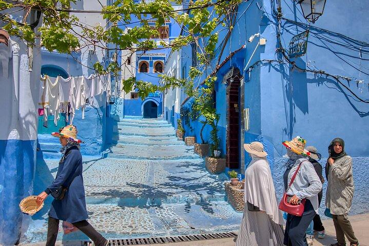 Private Full-Day Trip from Rabat to Chefchaouen with Local Guide