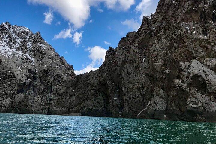 Tour to Kel Suu Lake Visit Paradise of Kyrgyzstan