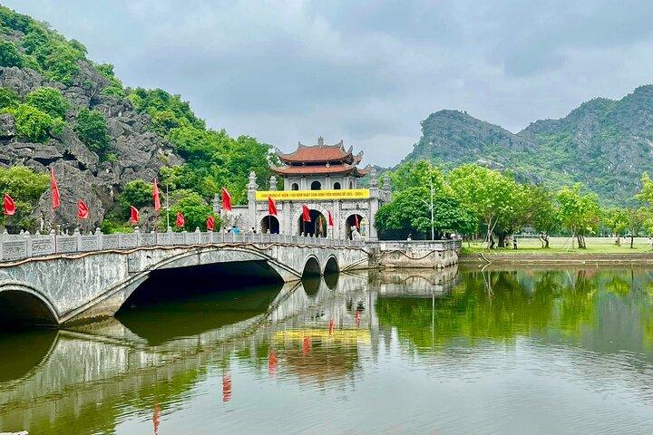 Ninh Binh Discovery: Limousine, Swimming, Biking, Sunset Party