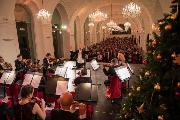 Schönbrunn: After-Hours Palace Tour, Christmas Market & Concert