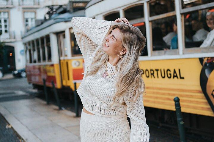 Lisbon Essential Walking Tour: History, Stories and Lifestyle