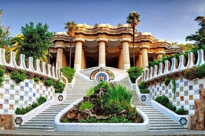 Park Güell Guided Tour for Gaudí Lovers + Ebook Exclusive