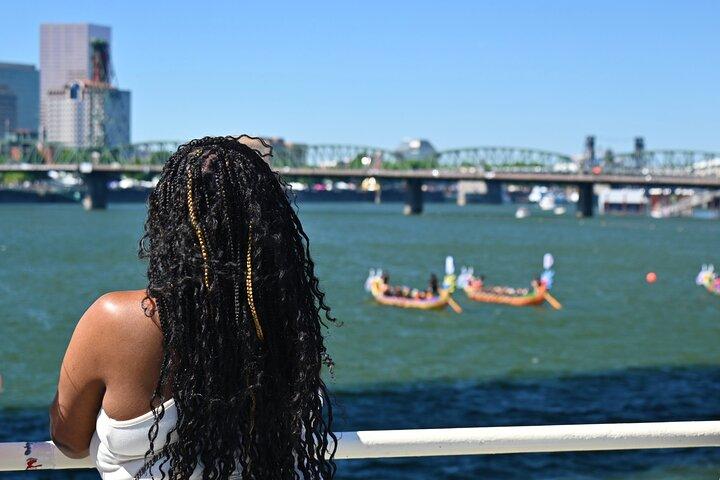 Happy Hour Sightseeing Cruise