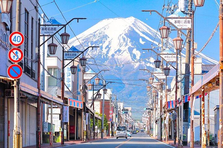 Mt.Fuji Arakurayama Sengen Park,Oshino Hakkai,Kawaguchi Lake Tour