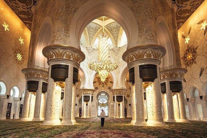 Private Full Day Abu Dhabi City Tour with 24-karat Gold Coffee