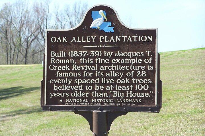 Oak Alley Plantation Tour with Pickup from New Orleans