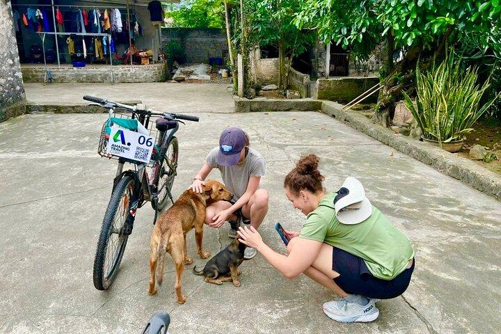 Hidden Gems Ninh Binh Luxury Tour: Tam Coc, Hoa Lu, Local Family