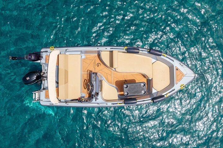 Santorini Rent a Boat - License free private cruise