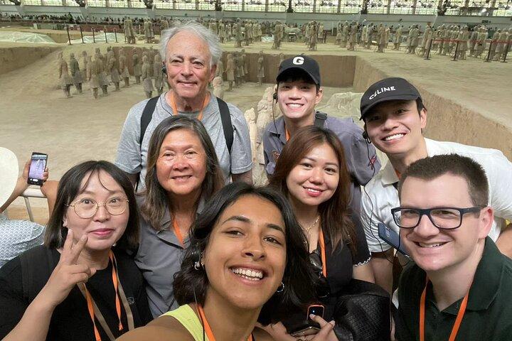 Morning Tour to Terracotta Warriors Museum with Lunch