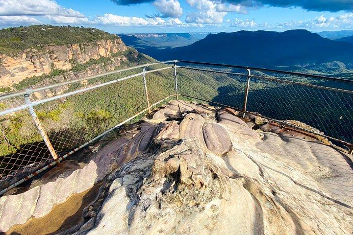 Blue Mountains, Wild Kangaroos and a Cruise