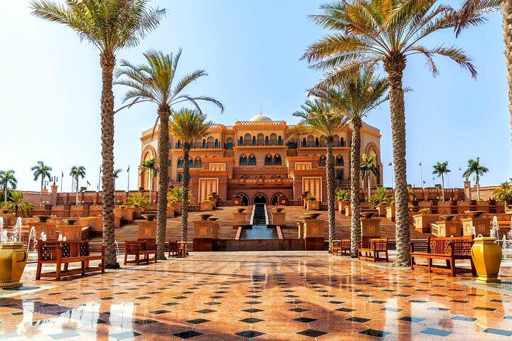 Private Sightseeing Tour in Abu Dhabi