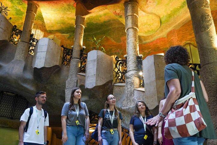 La Pedrera Guided Tour with Fast Track Access