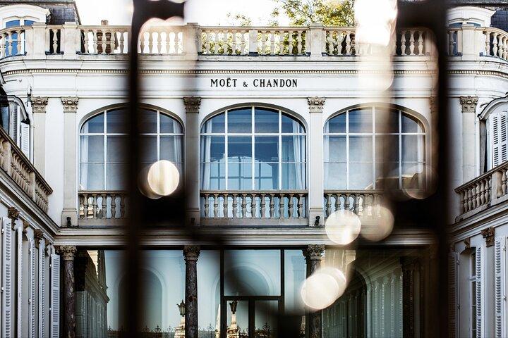 Moet et Chandon Champagne Private Half Day Trip from Paris