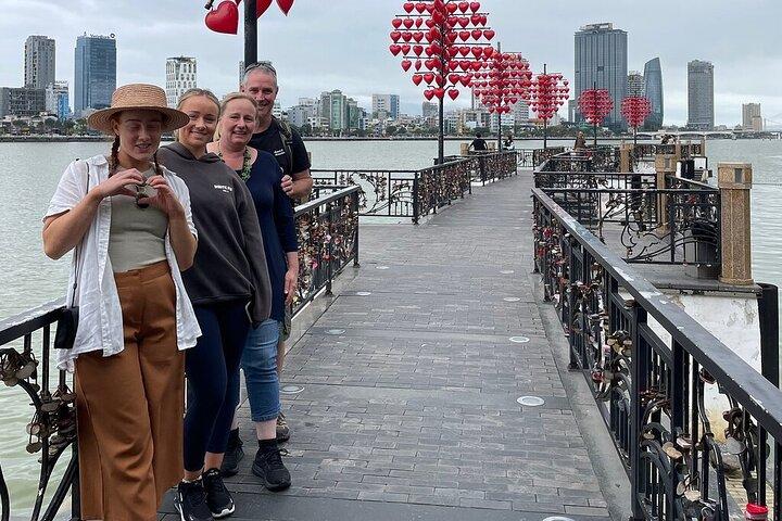 Discover Da Nang by Night: Han River & Dragon Bridge with Cruise