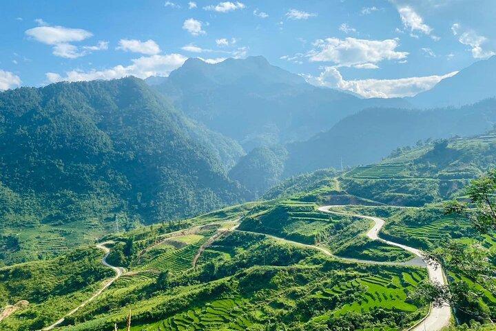 Sapa Full Day Trekking Through Rice Fields Terrace