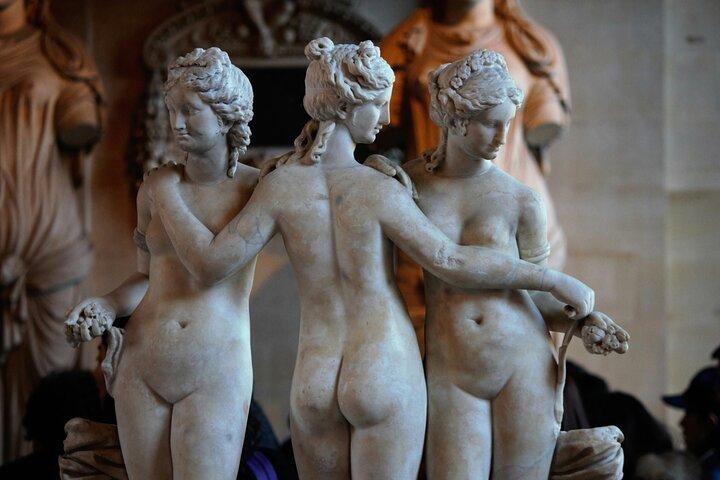 Louvre Treasures Private Experience – Languages Available