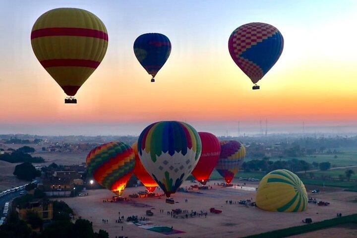 Sunrise Ballooning ride luxor with hotel pick up & drop off