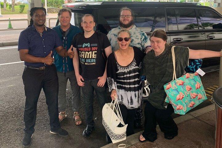 Airport-Atlantis Paradise Island Private Roundtrip Transportation