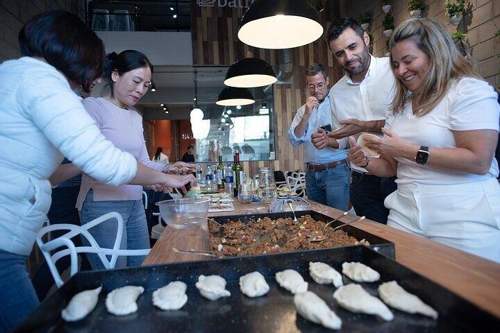 BA: Small-Group Empanadas Cooking Class in Palermo
