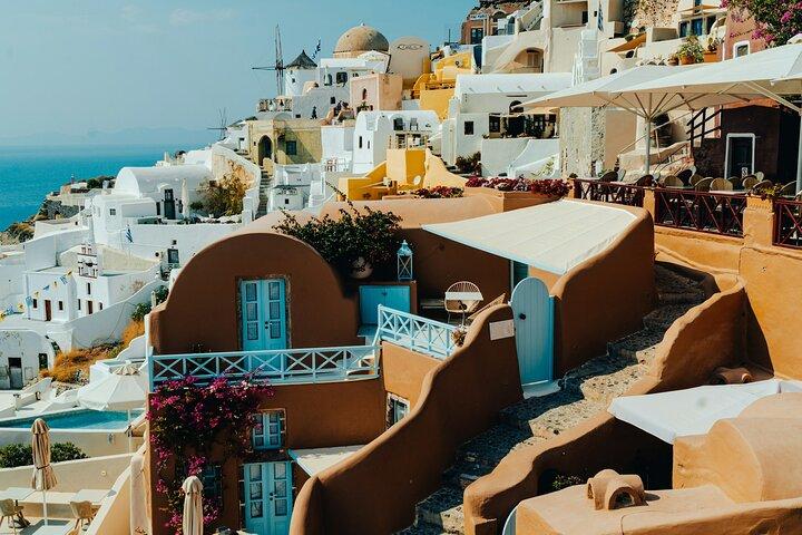 4 Hour Private Tour Experience in Santorini