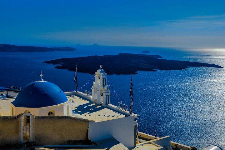 4 Hour Private Tour Experience in Santorini