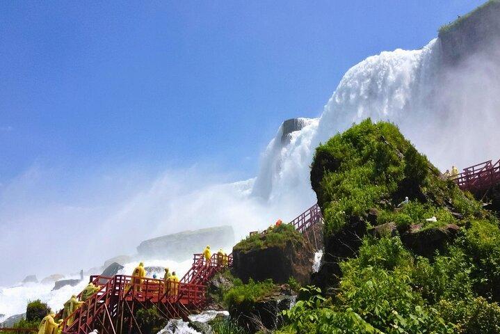Best of Niagara Falls USA Tour with Boat, Cave, Observation &More