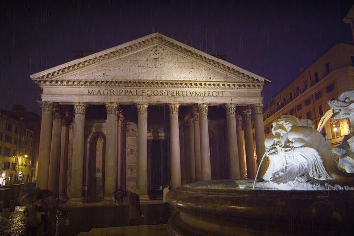 Rome Private Tour by Night, with a Prosecco Toast