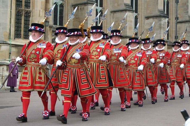 Tower of London Crown Jewels and English Royal History Tour