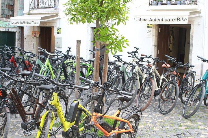 From Lisbon: Sintra to Cascais Full-Day E-Bike Tour