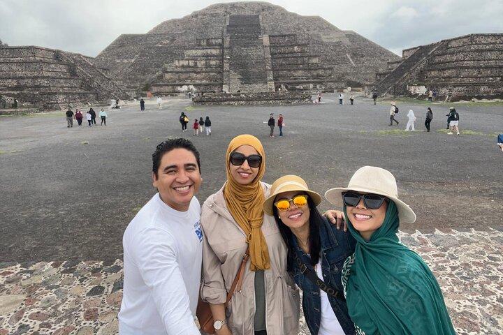 Private Tour: Teotihuacán Pyramids & Basilica of Guadeloupe