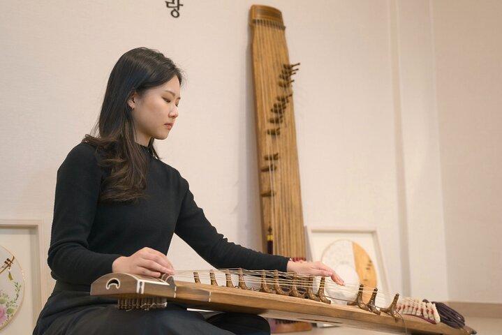 Learn the Korean Traditional Instruments Haegeum and Gayageum