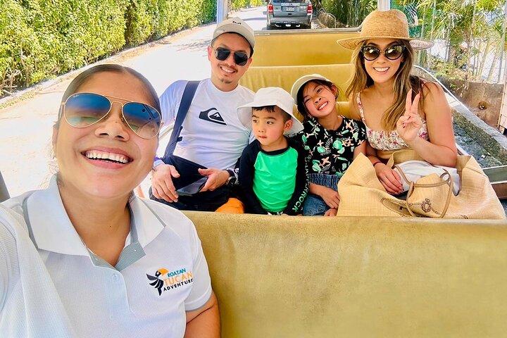 Roatán Snorkeling Tour & West Bay Beach Day Pass