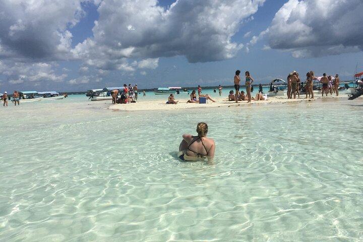 Mnemba Island Dolphin & Snorkeling Tour – Zanzibar Adventure