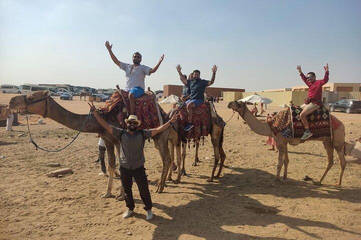 Private Tour: Giza Pyramids, Sphinx & Saqqara