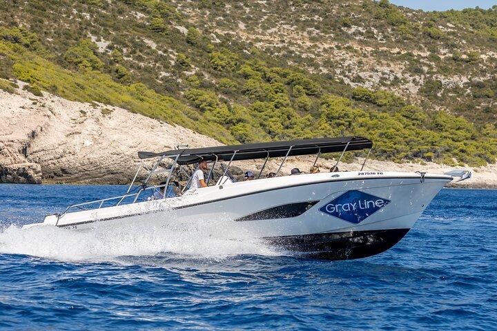 Split/Trogir: Blue Cave, Vis, and Hvar Speedboat Day Tour