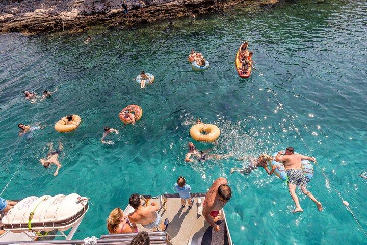 Split/Trogir: Hvar, Brač & Pakleni Cruise with Lunch and Drinks