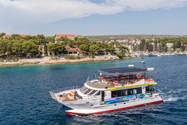 Split/Trogir: Hvar, Brač & Pakleni Cruise with Lunch and Drinks