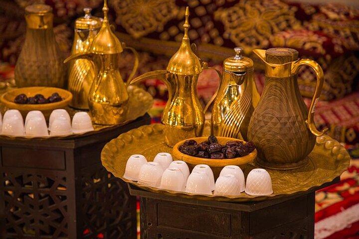 Luxury Evening Desert Safari Dubai in 4x4 with BBQ Dinner