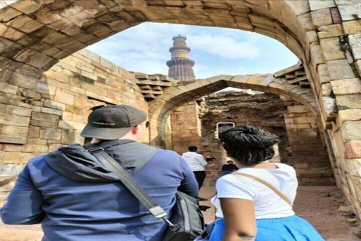 Delhi Sightseeing Tour: Top Monuments & City Highlights