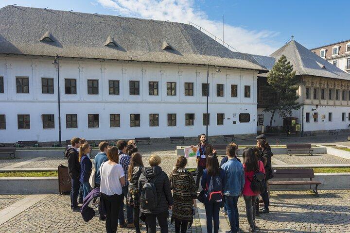 Bucharest Essential Tour: Old Town, Calea Victoriei & Communism