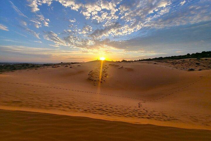 Breathtaking Sunset at Mui Ne Sand Dunes: A Must-See Experience
