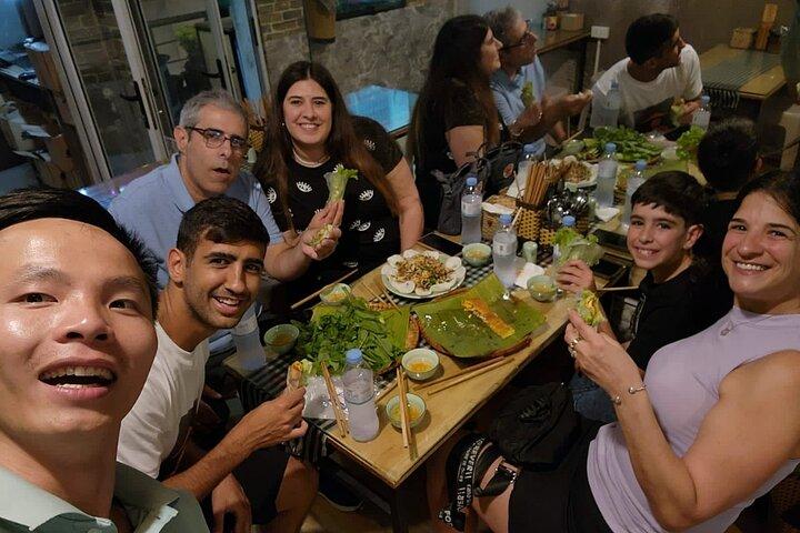 Private Street Food Walking Tour of Hanoi Old Quarter