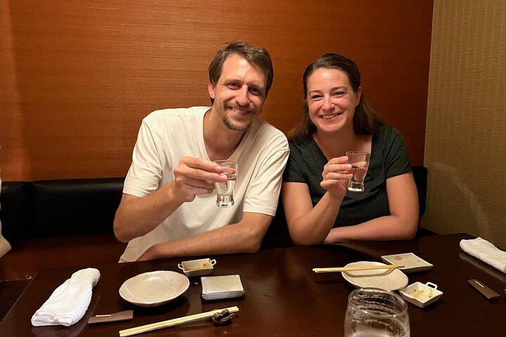 Hidden Local Bars Hopping tour in Kobe
