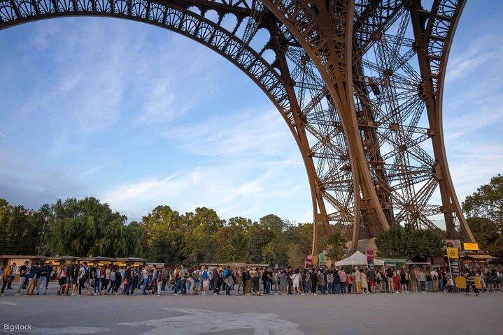Private Tour: Eiffel 1st & 2nd Floor PreBooked Lift Ticket
