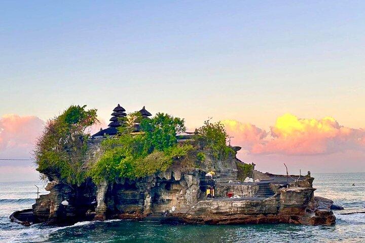 Tanah Lot Tour: Discover Bali’s Iconic Temple and Stunning Views