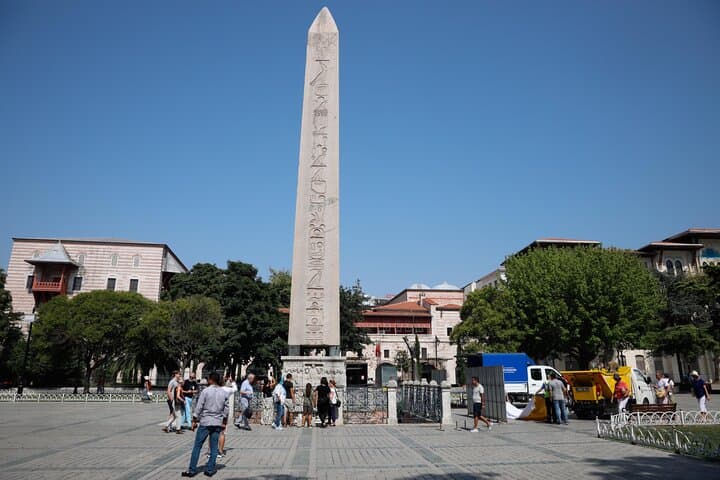 Istanbul City Tour: Small Group, Guide & All Tickets Included