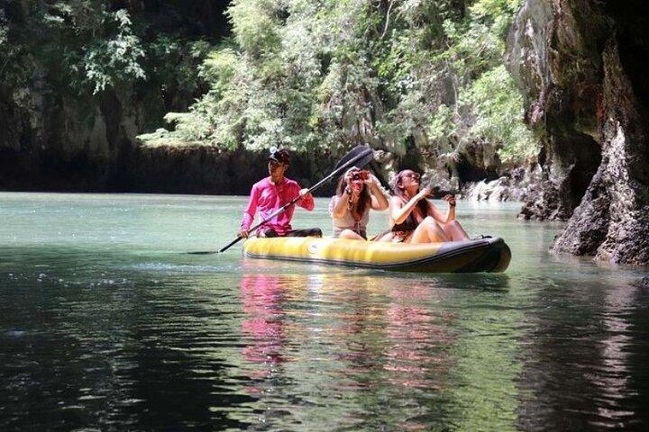James Bond Island: Big Boat Tour & Canoeing Experience
