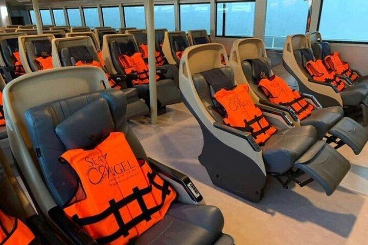 Escape to Phi Phi Islands: Ferry with Lunch