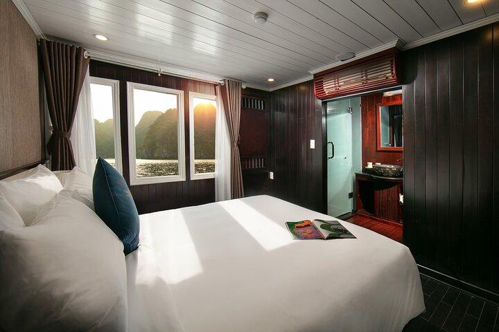 Bai Tu Long Bay Overnight Cruise from Hanoi Inlcuded Transfer