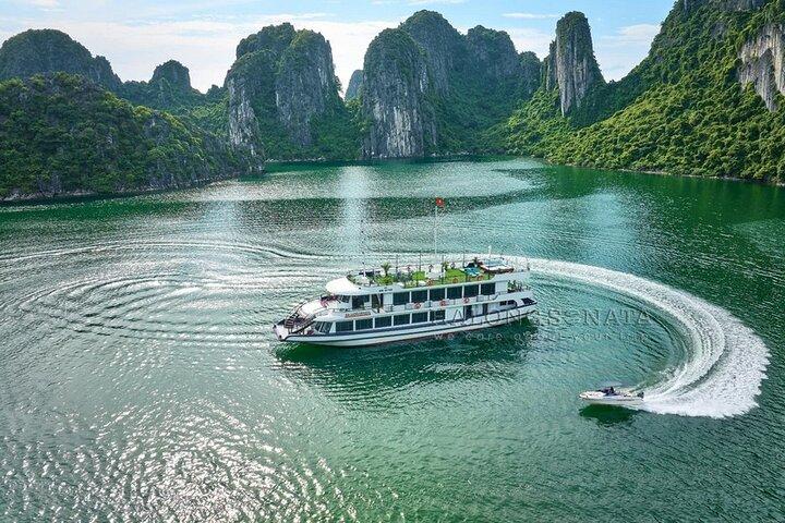 Halong Bay 5-Star Sonata Cruise with Lunch, Live Music & Kayak